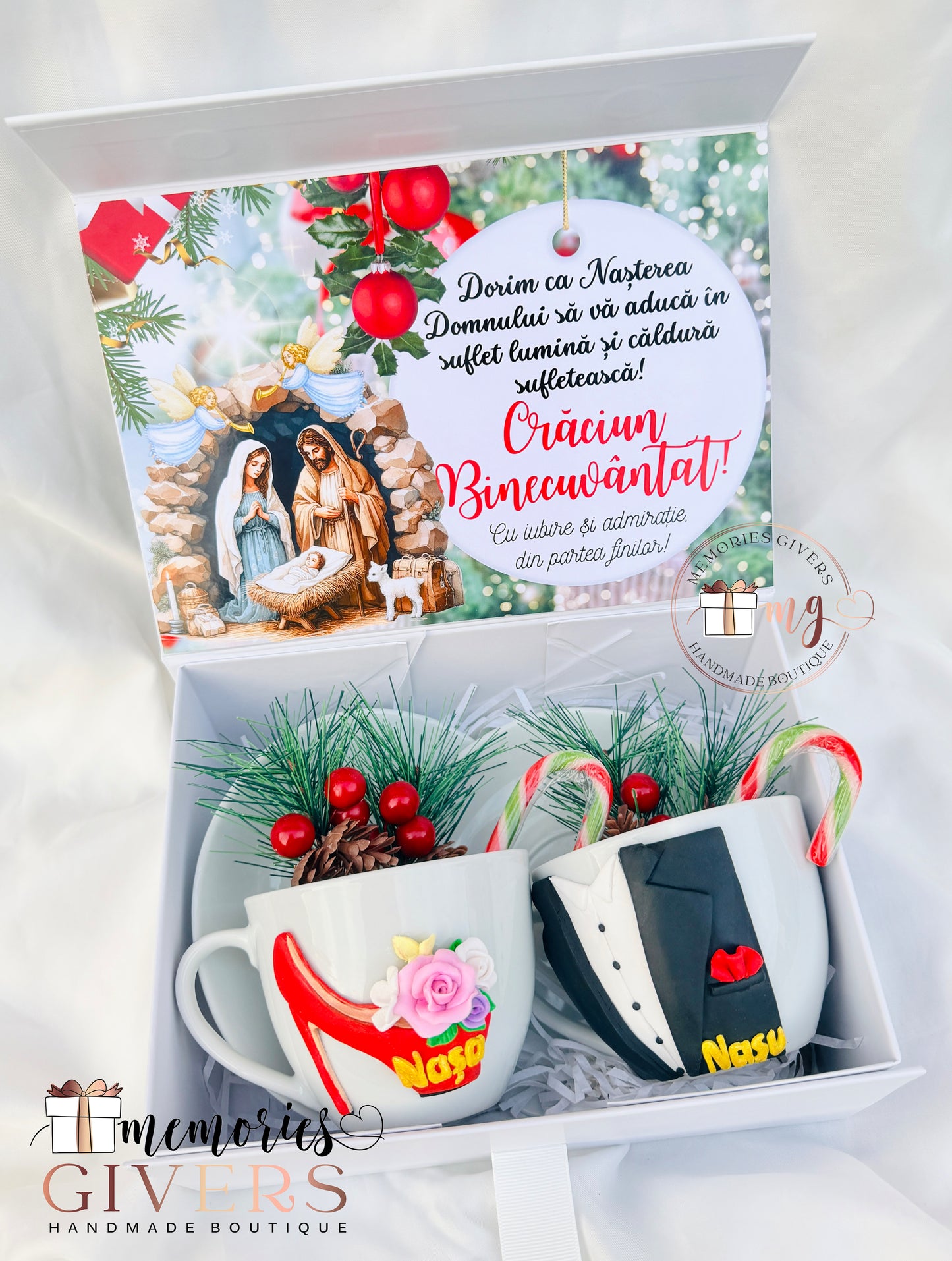 Set cu 2 căni personalizate cu lut polimeric pentru Nănuți sau Nași