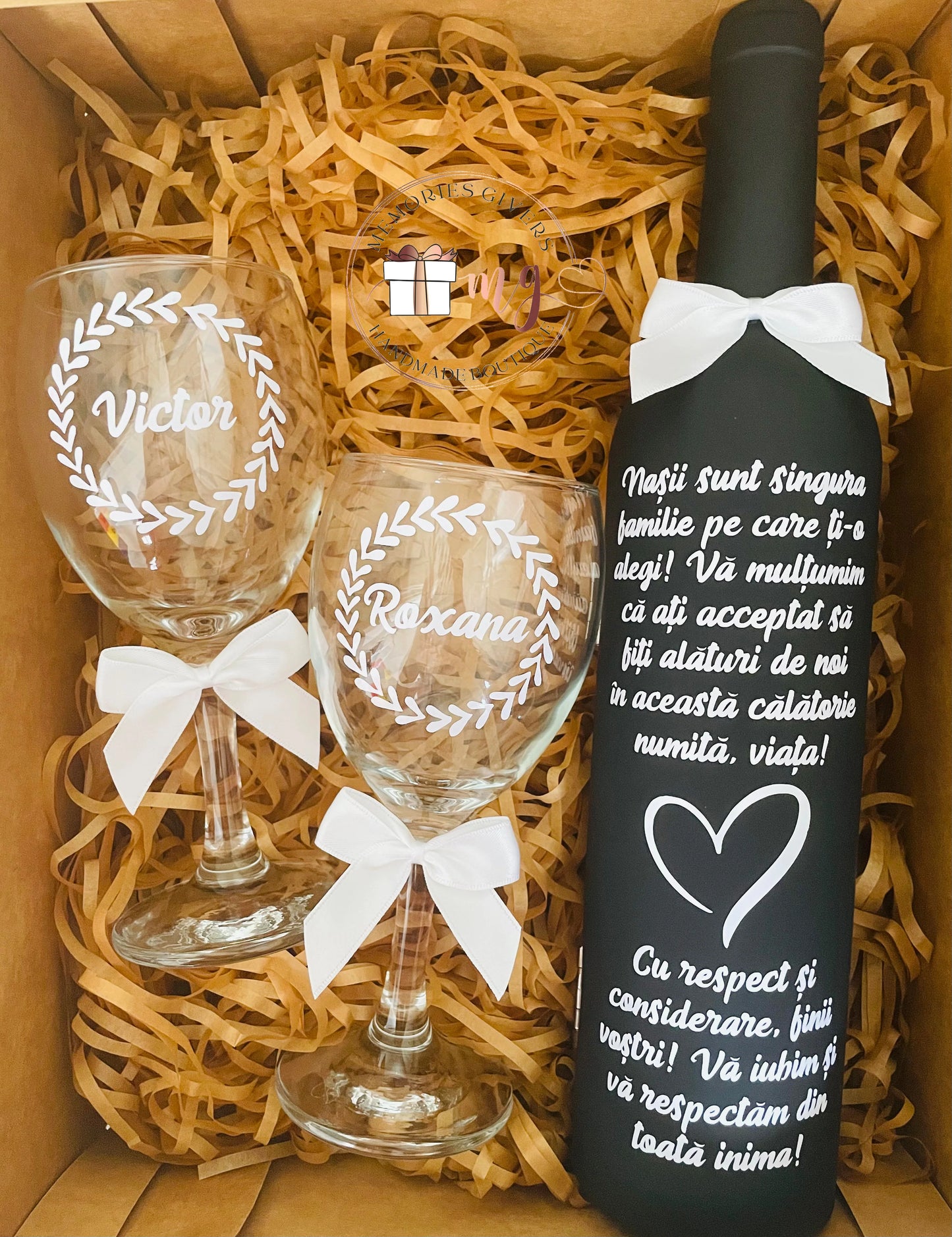 Set cu sticlă & pahare cu sau fără ciocolată
