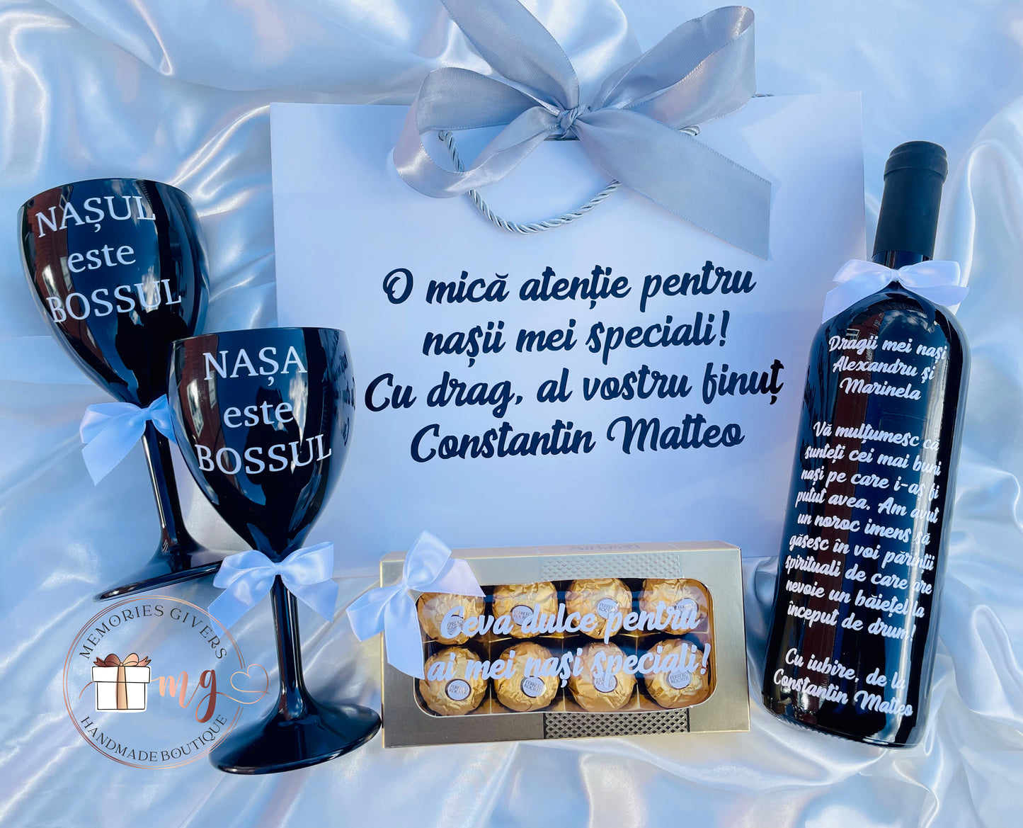 Set cu sticlă & pahare cu sau fără ciocolată