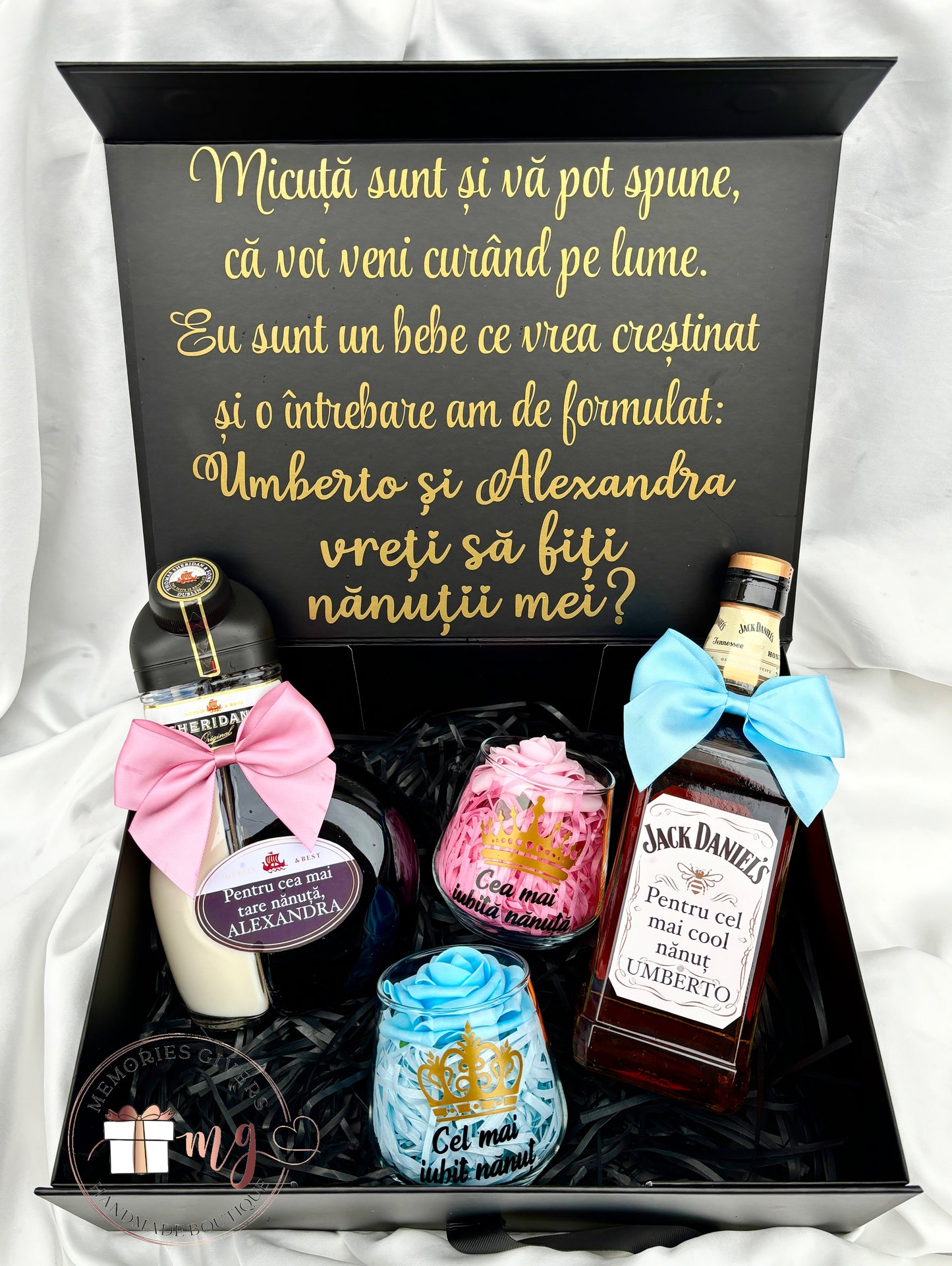 Cutie cu 2 sticle & pahare cu sau fără ciocolată