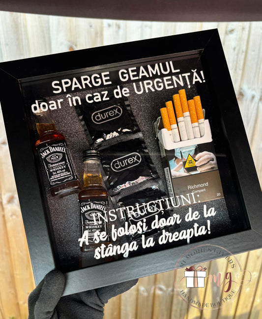 Tablou 3D cu țigări, băutură și durex
