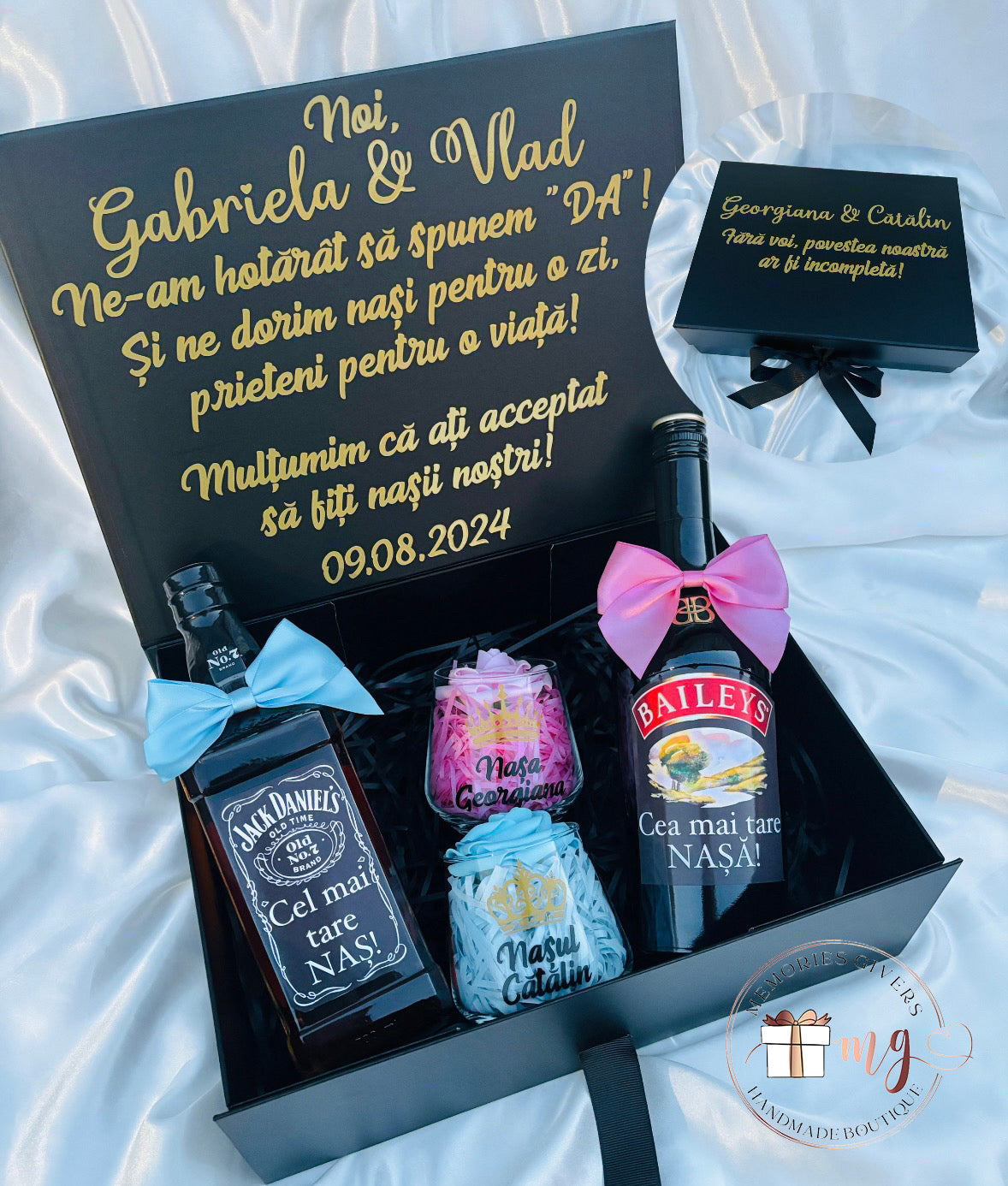 Cutie cu 2 sticle & pahare cu sau fără ciocolată