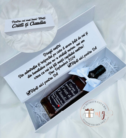 Doar sticla personalizată sau în cutie/pungă de cadou