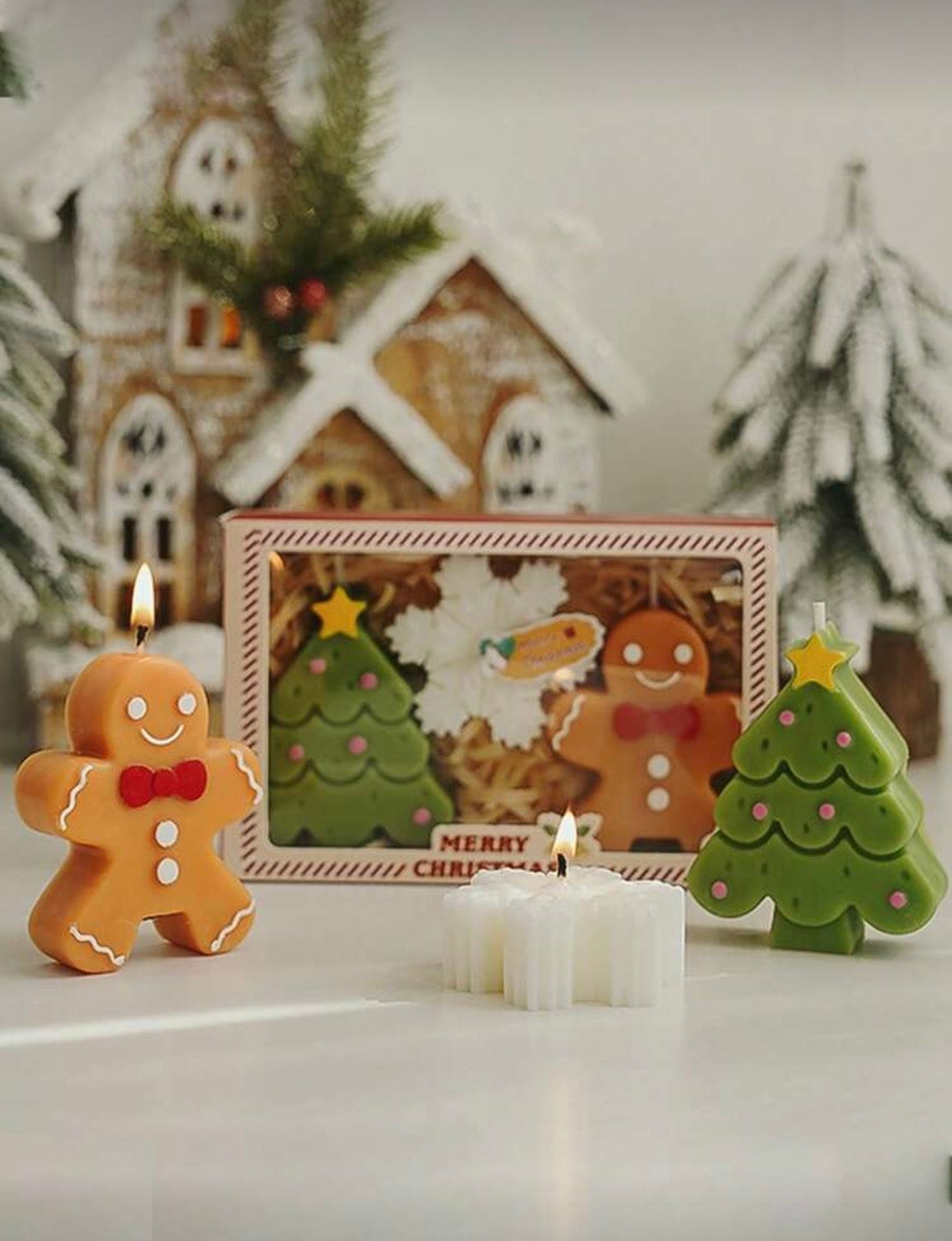 Cutie cu 3 lumânări mici