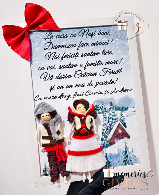 Tablou A4 cu mesaj/colind și păpușe lucrate manual (video după poze)