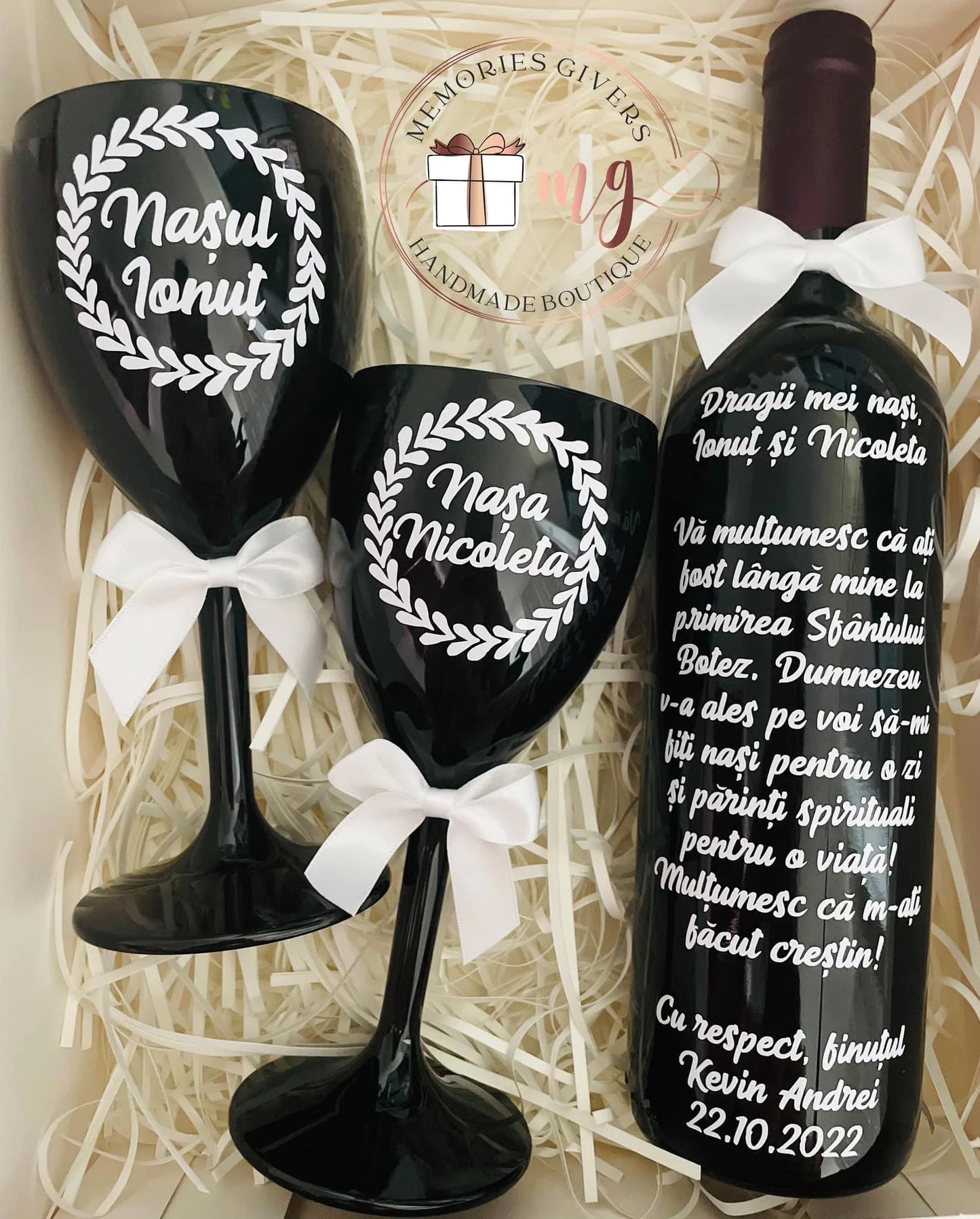 Set cu sticlă & pahare cu sau fără ciocolată