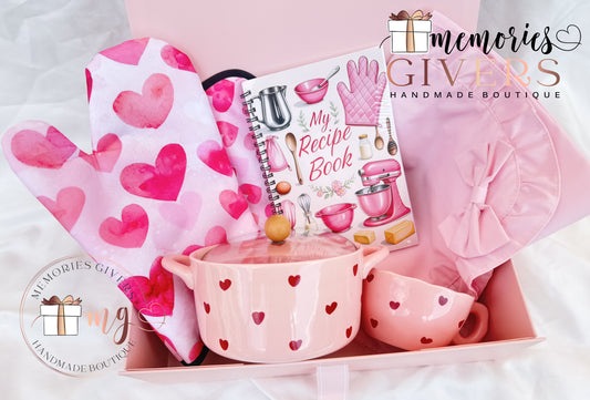 Cutie cu oală, cană, șorț, caiet rețete și mănușă termică