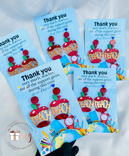 Cercei cu mesaj personalizat