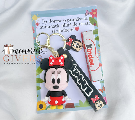 Mărțișor - Breloc pentru COPII, ciocolată Kinder și felicitare 10x15 cm