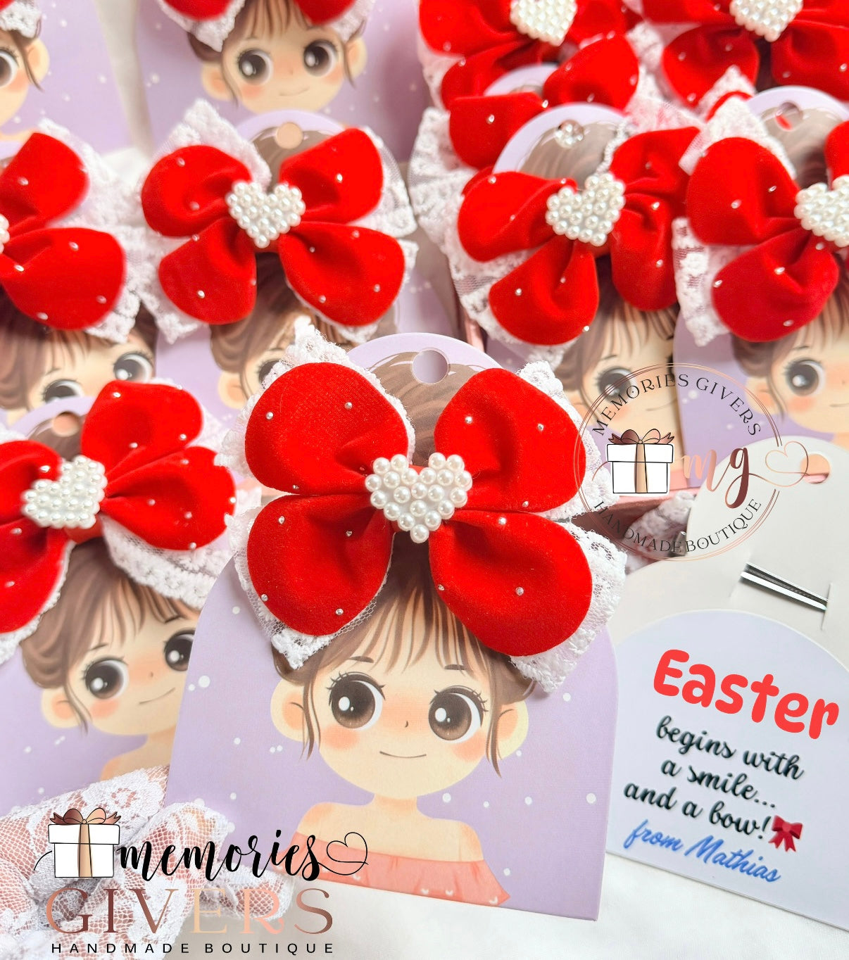 Clamă roșie pentru fetiță