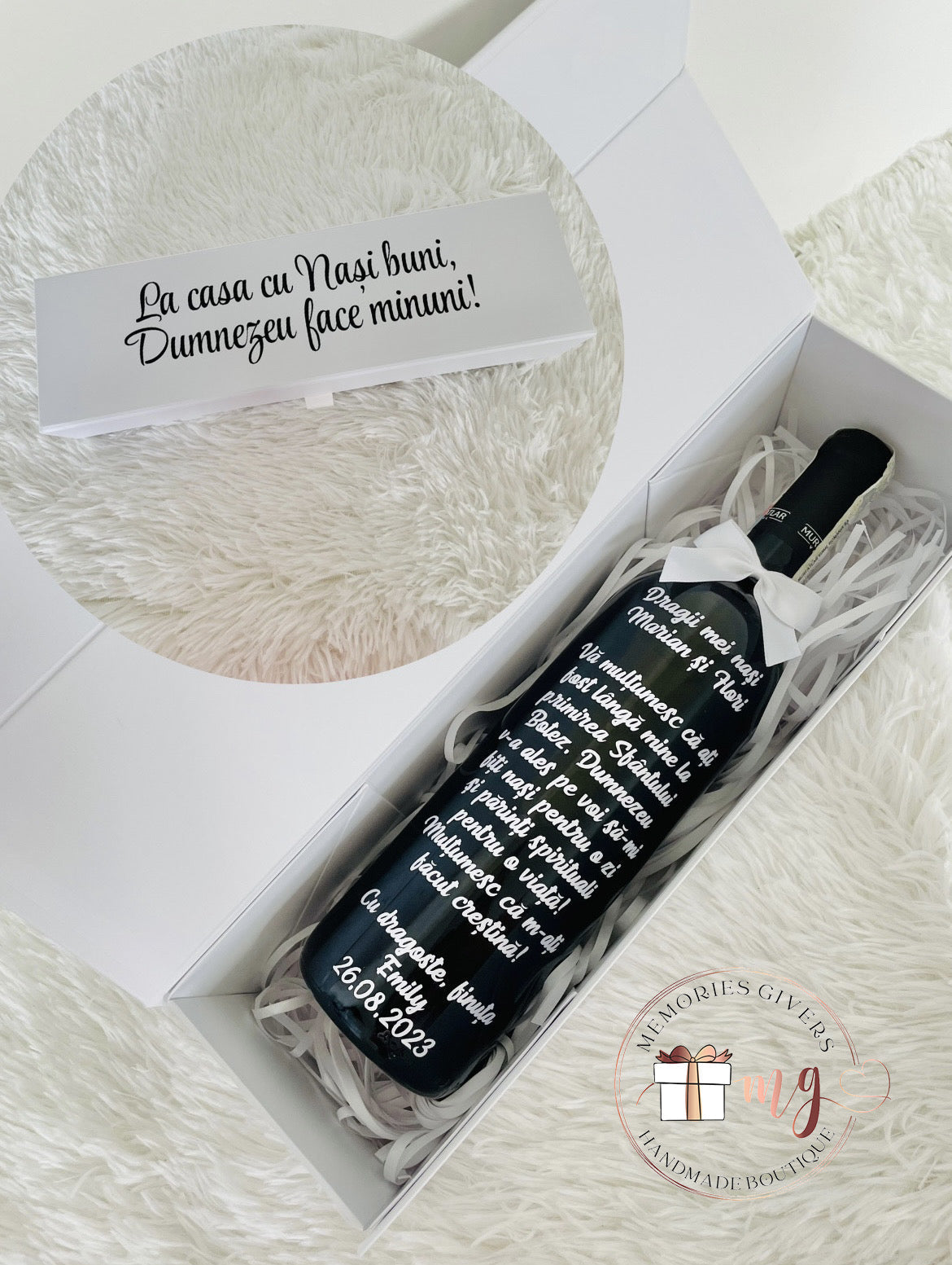 Doar sticla personalizată sau în cutie/pungă de cadou