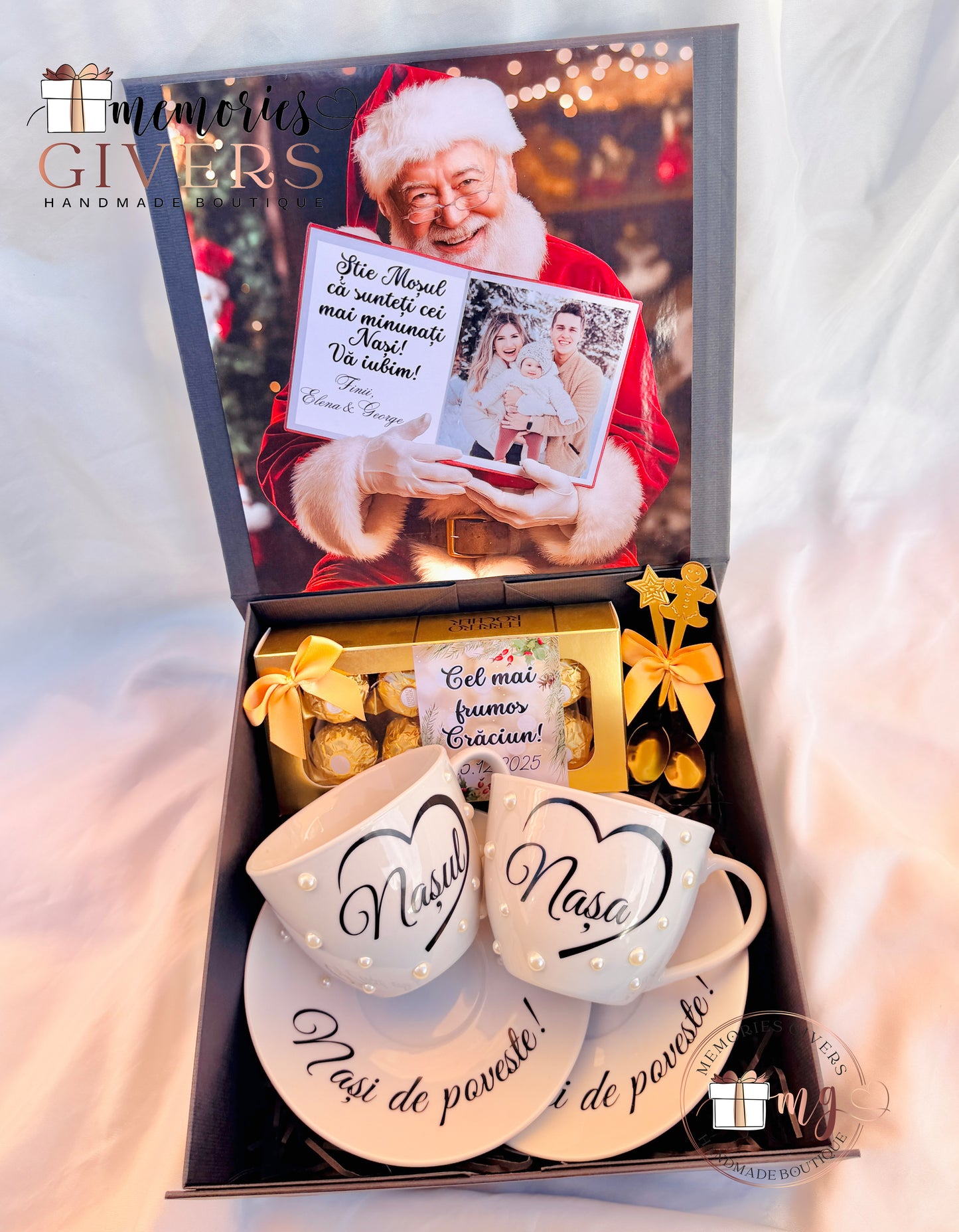 Cutie cu 2 căni & 2 farfurii