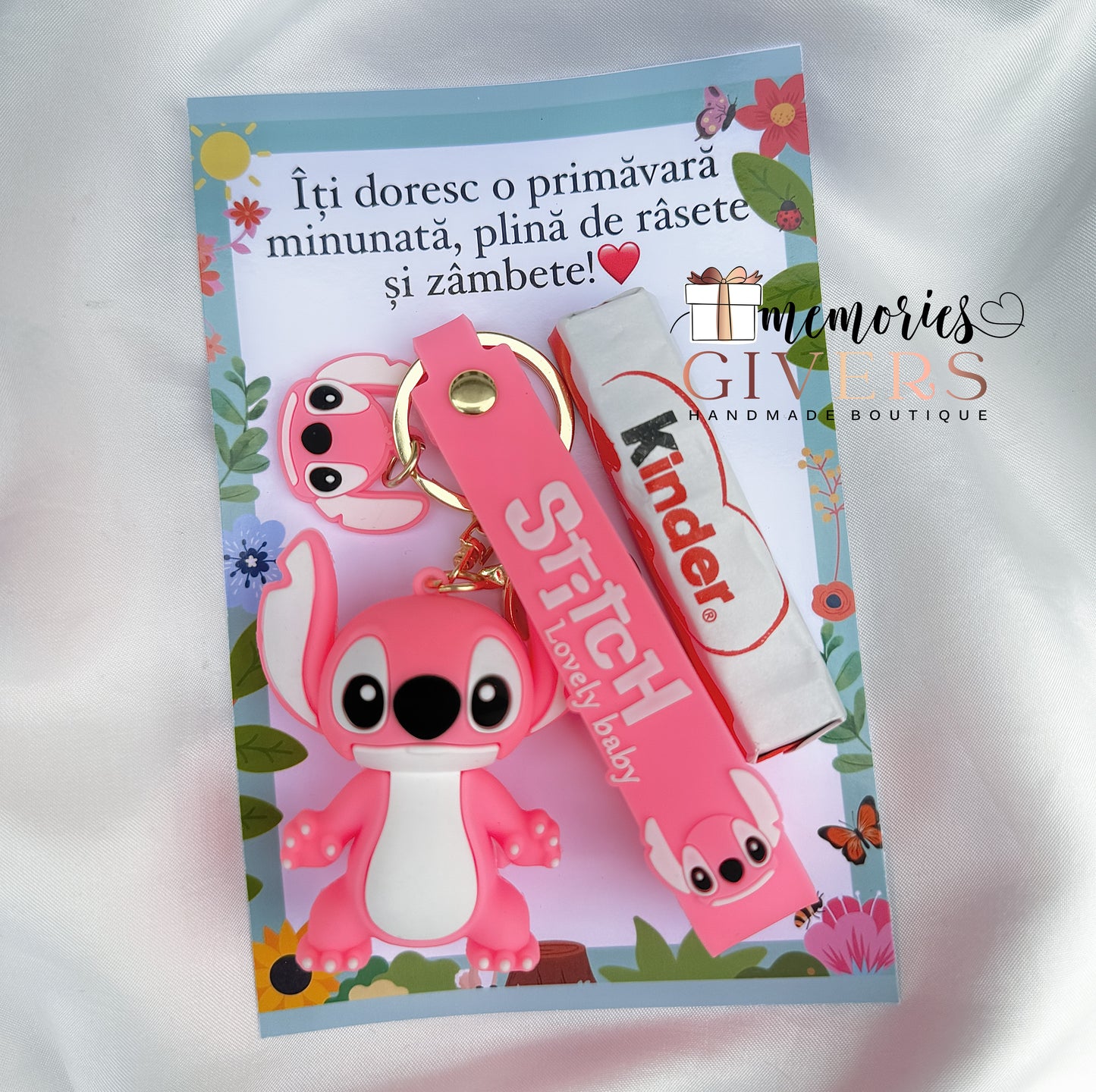 Mărțișor - Breloc pentru COPII, ciocolată Kinder și felicitare 10x15 cm