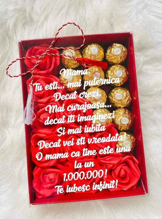 Cutie cu Fererro Rocher și trandafiri personalizată cu mesaj