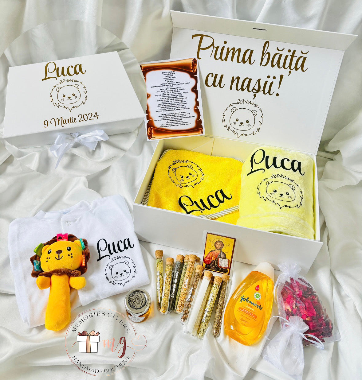 Set prima băiță după Botez alb și galben cu hăinuțe personalizate