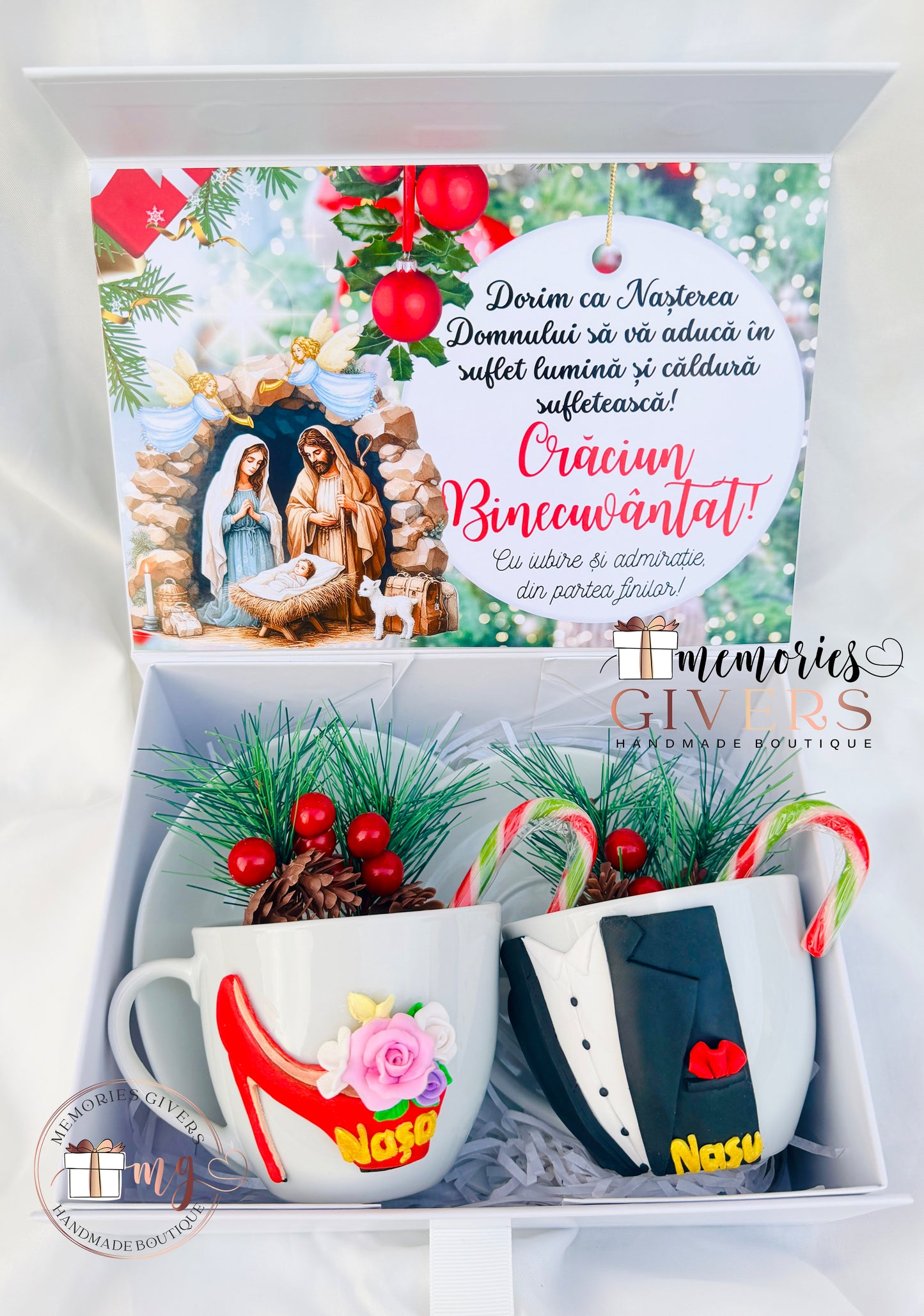 Set cu 2 căni personalizate cu lut polimeric pentru Nănuți sau Nași