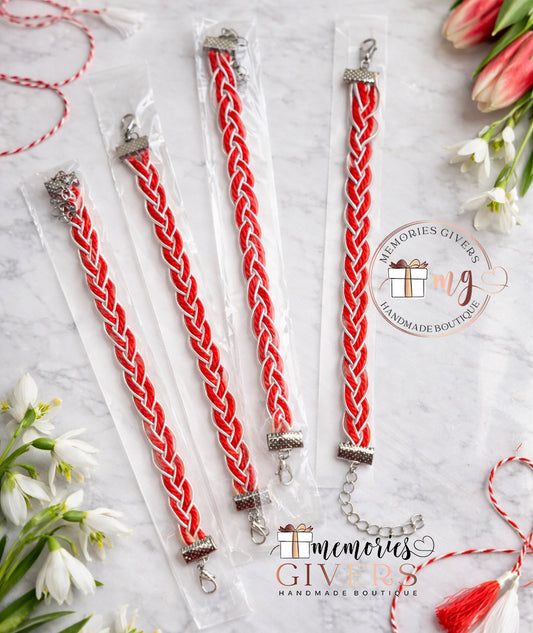 Brățară împletiță ambalată în folie transparentă