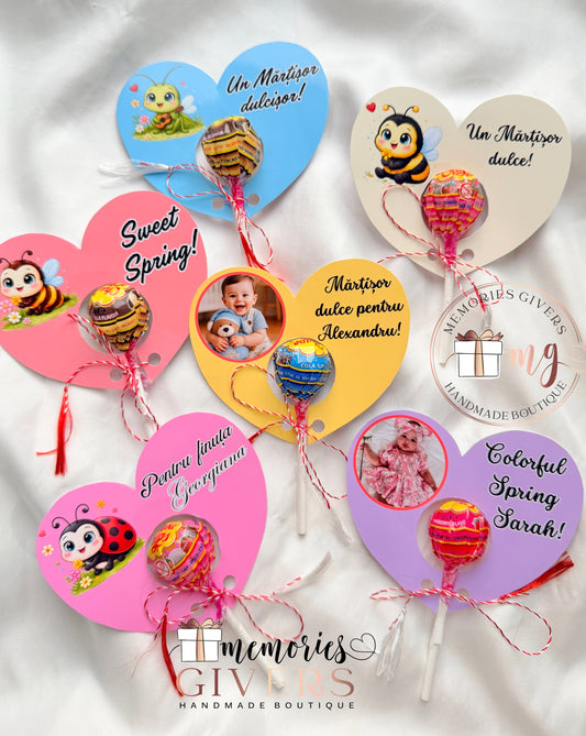 Bomboană Chupa-Chups pe cartonaș inimă personalizat