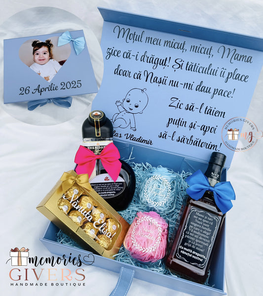 Cutie cu 2 sticle & pahare cu sau fără ciocolată și pungă de cadou