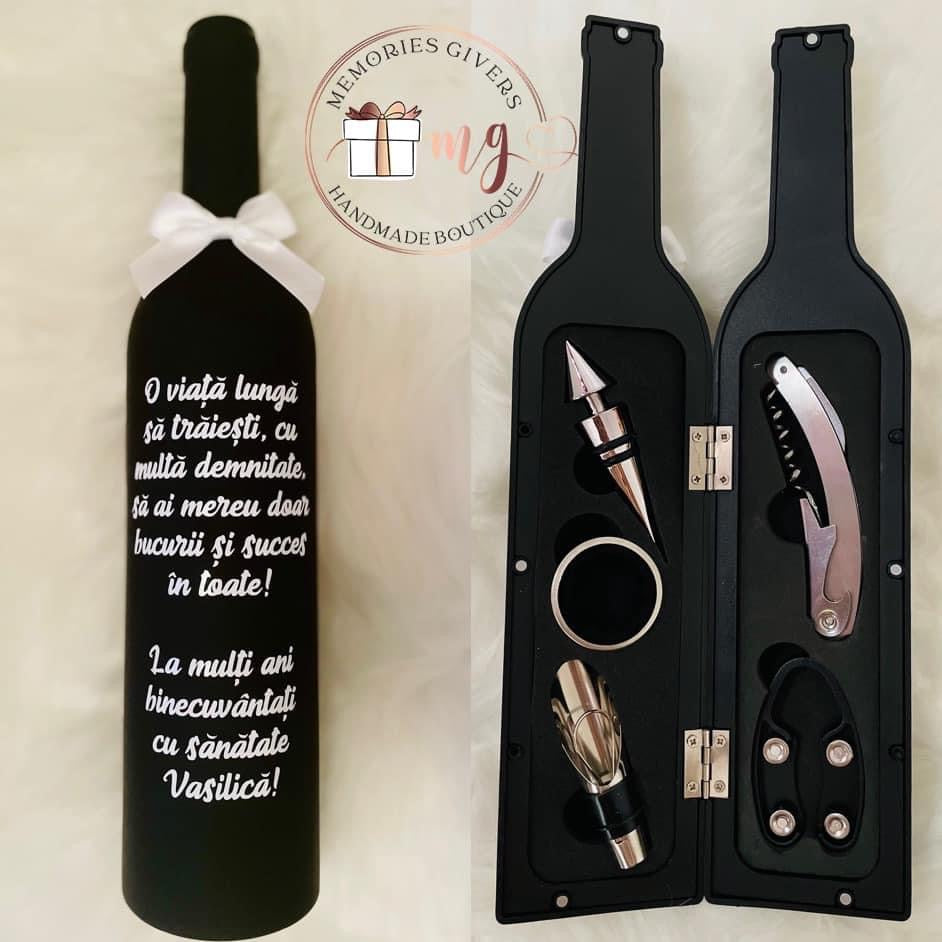 Sticlă cu 5 accesorii pentru vin în interior sau vin